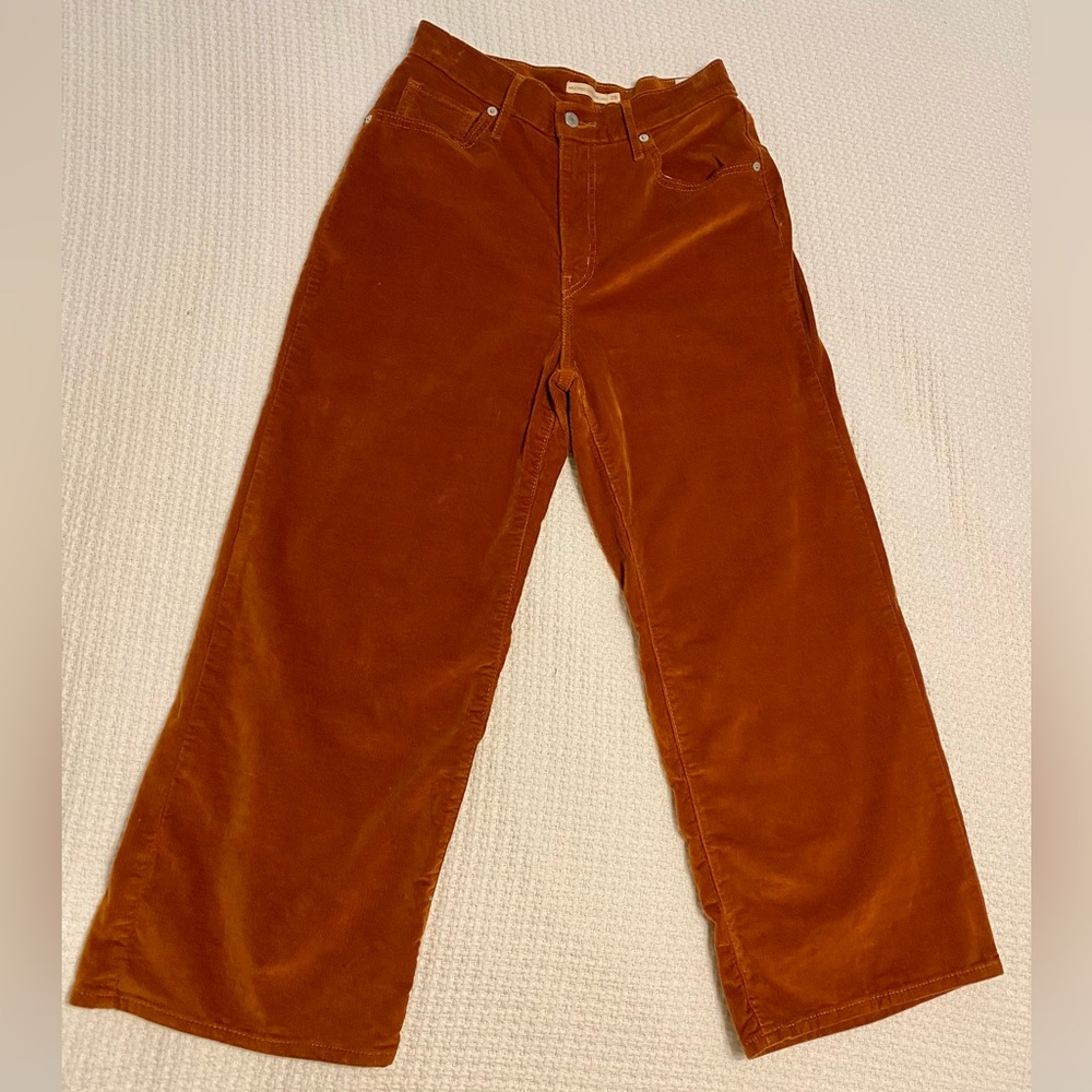 Levi’s Mile High Cropped Wide Leg Corduroys